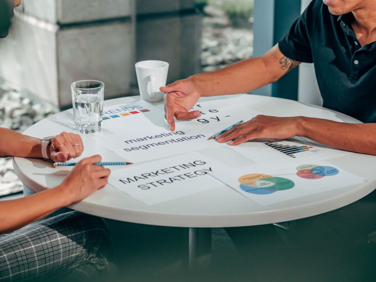 optimiser stratégie contenu ia améliore segmentation